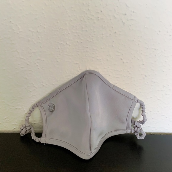 Aritzia Accessories - Aritzia Community Sculpted Satin Face Mask Petite Opal Grey New BNWT